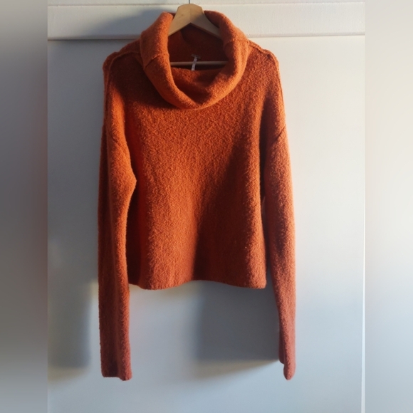 Free People Wool Alpac Blend Cowl neck Sweater in Terracotta Orange L - Picture 3 of 7
